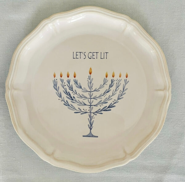 Chanukah assiett med menorah och texten let´s get lit
