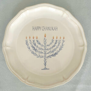 Chanukah assiett med menorah och Happy Chanukah